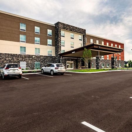 Holiday Inn Express & Suites Dayton East - Beavercreek, An Ihg Hotel Exterior photo